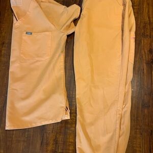 Figs Large Scrub Set